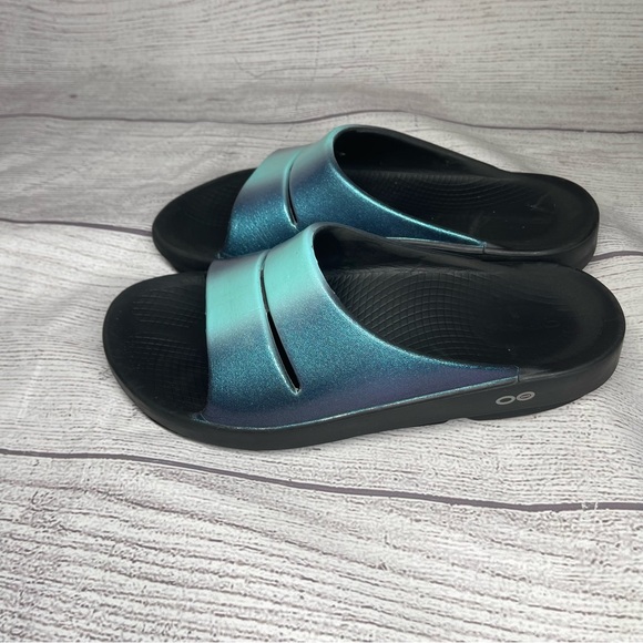 Oofos Women’s 8 OOahh Luxe Atlantis Slide Sandals - Picture 3 of 5